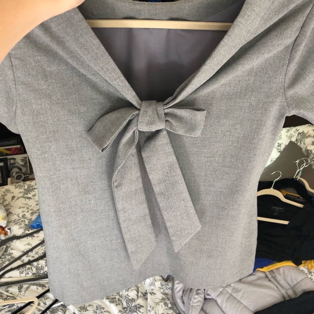 Banana Republic Grey Suit Bow Back Top